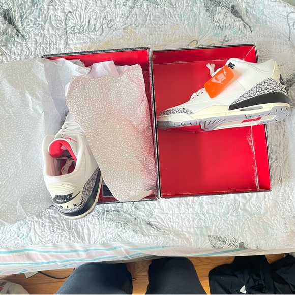 Air Jordan 3 Retro White Cement Reimagined Size 9.5 Men - Picture 5 of 10